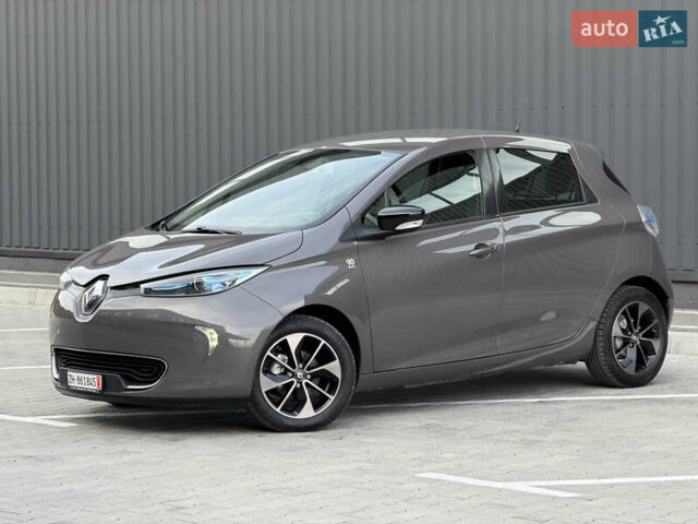 Сірий Рено Зое, об'ємом двигуна 0 л та пробігом 126 тис. км за 10499 $, фото 1 на Automoto.ua