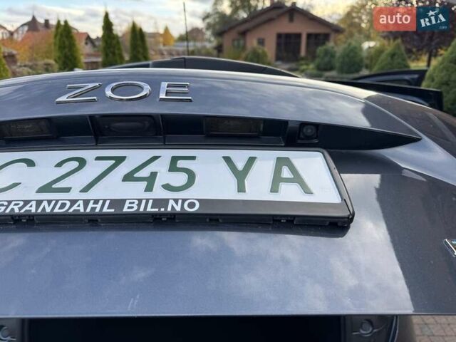 Рено Зое 2018 в Луцке на Automoto.ua Серый Рено Зое, объемом двигателя 0 л и пробегом 117 тыс. км за 9400 $, фото 14 на Automoto.ua