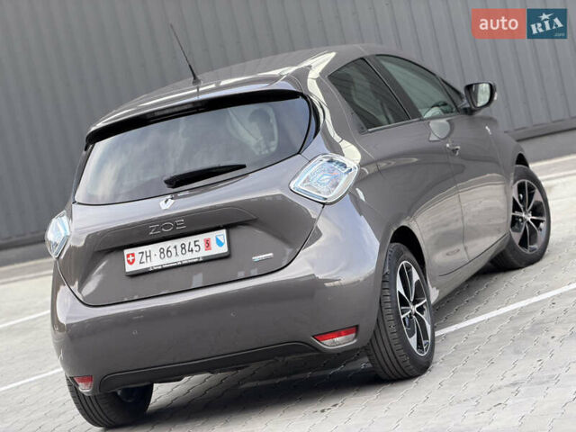 Сірий Рено Зое, об'ємом двигуна 0 л та пробігом 126 тис. км за 10499 $, фото 11 на Automoto.ua