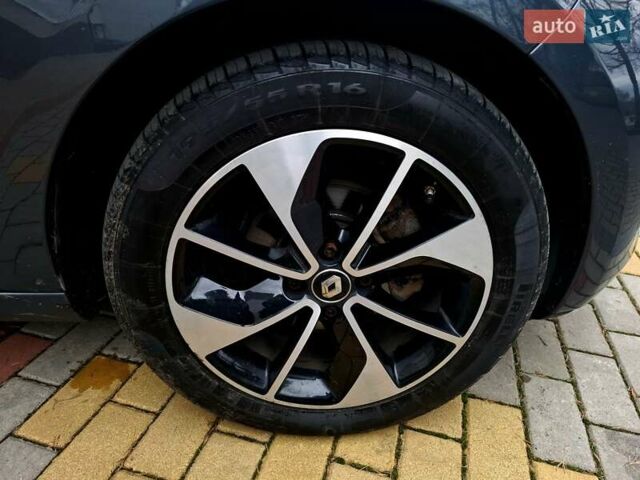 Сірий Рено Зое, об'ємом двигуна 0 л та пробігом 118 тис. км за 9200 $, фото 45 на Automoto.ua
