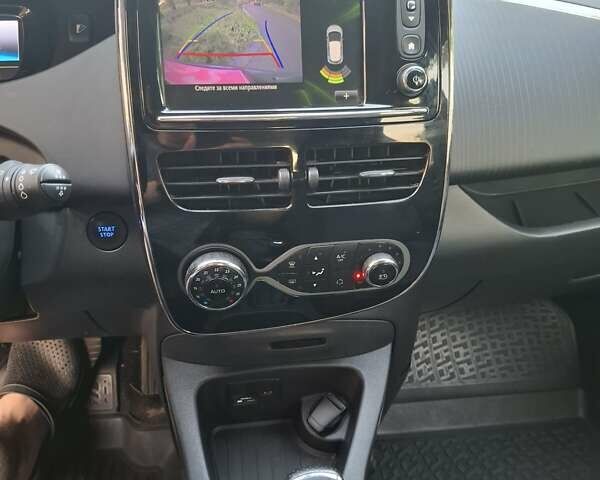 Сірий Рено Зое, об'ємом двигуна 0 л та пробігом 133 тис. км за 9599 $, фото 14 на Automoto.ua