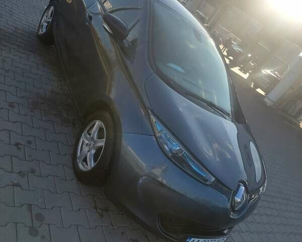 Сірий Рено Зое, об'ємом двигуна 0 л та пробігом 160 тис. км за 8000 $, фото 1 на Automoto.ua