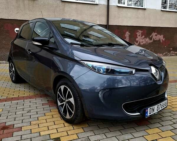 Сірий Рено Зое, об'ємом двигуна 0 л та пробігом 118 тис. км за 9200 $, фото 48 на Automoto.ua