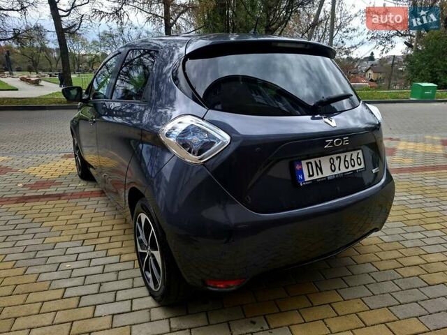 Сірий Рено Зое, об'ємом двигуна 0 л та пробігом 118 тис. км за 9200 $, фото 13 на Automoto.ua