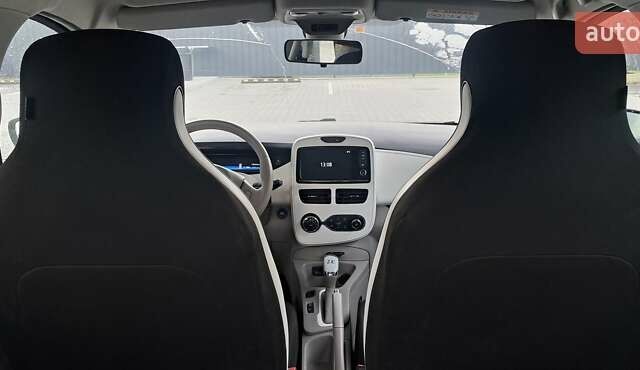 Сірий Рено Зое, об'ємом двигуна 0 л та пробігом 118 тис. км за 9200 $, фото 8 на Automoto.ua