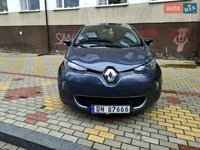 Сірий Рено Зое, об'ємом двигуна 0 л та пробігом 118 тис. км за 9200 $, фото 2 на Automoto.ua