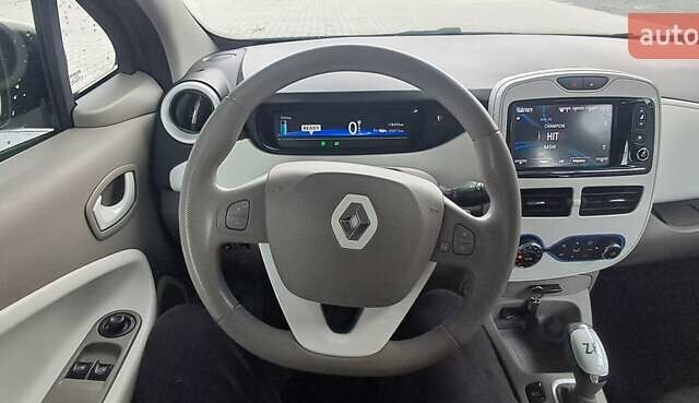 Сірий Рено Зое, об'ємом двигуна 0 л та пробігом 118 тис. км за 9200 $, фото 6 на Automoto.ua