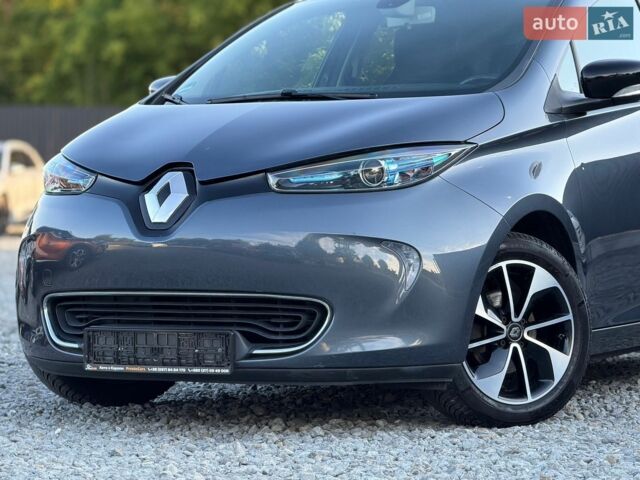 Сірий Рено Зое, об'ємом двигуна 0 л та пробігом 122 тис. км за 10250 $, фото 1 на Automoto.ua