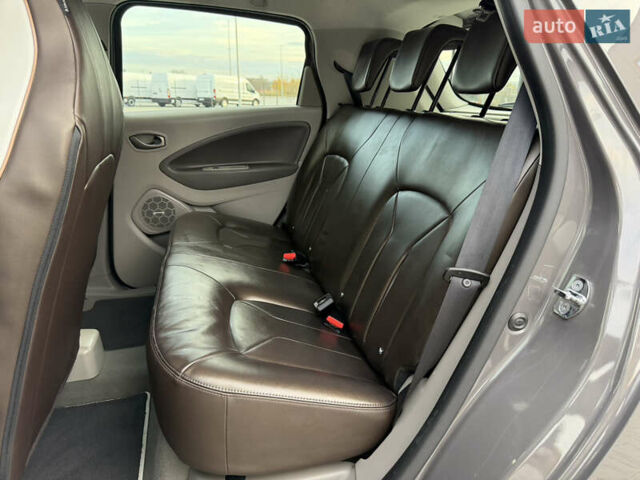 Сірий Рено Зое, об'ємом двигуна 0 л та пробігом 126 тис. км за 10499 $, фото 40 на Automoto.ua