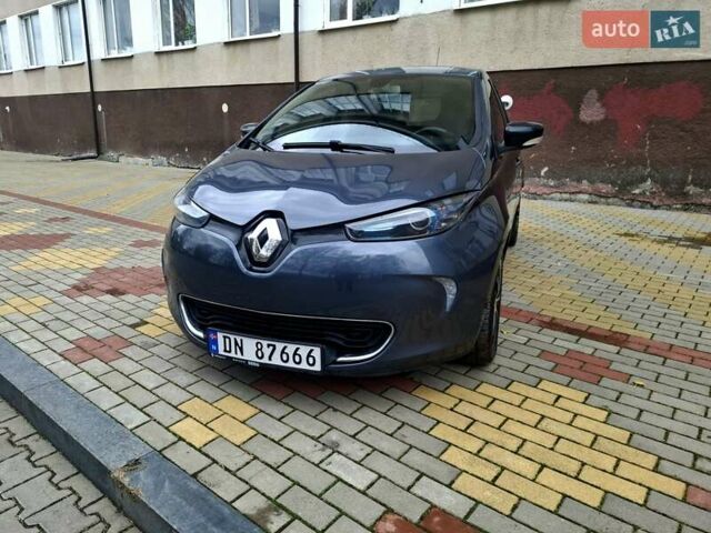 Сірий Рено Зое, об'ємом двигуна 0 л та пробігом 118 тис. км за 9200 $, фото 5 на Automoto.ua
