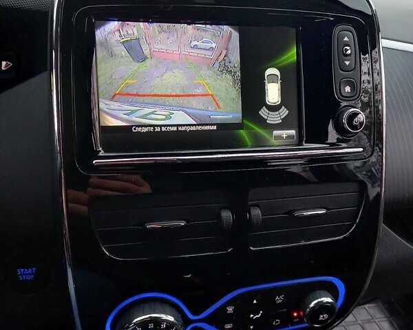 Серый Рено Зое, объемом двигателя 0 л и пробегом 43 тыс. км за 11547 $, фото 29 на Automoto.ua