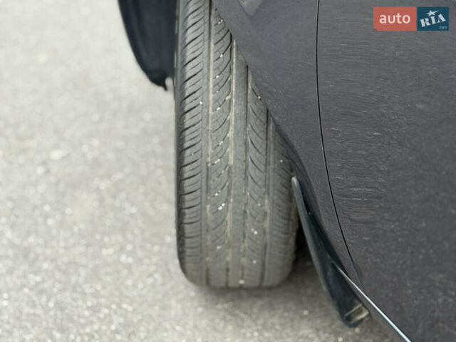 Сірий Рено Зое, об'ємом двигуна 0 л та пробігом 55 тис. км за 11999 $, фото 23 на Automoto.ua