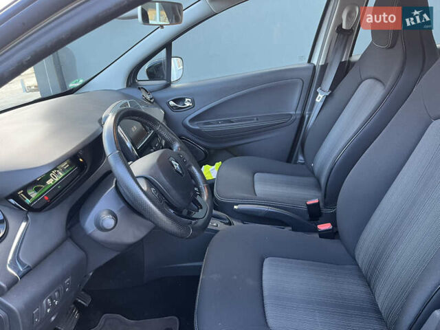 Сірий Рено Зое, об'ємом двигуна 0 л та пробігом 72 тис. км за 10350 $, фото 33 на Automoto.ua