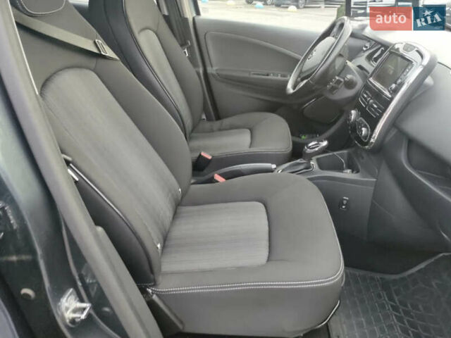 Сірий Рено Зое, об'ємом двигуна 0 л та пробігом 148 тис. км за 9450 $, фото 8 на Automoto.ua
