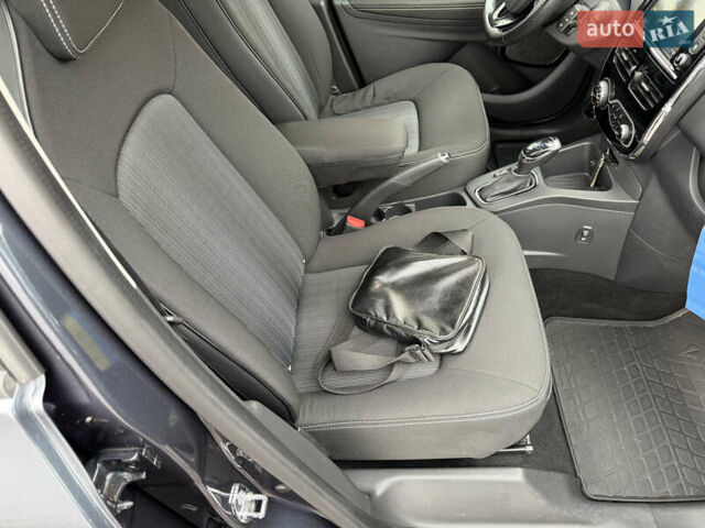 Сірий Рено Зое, об'ємом двигуна 0 л та пробігом 55 тис. км за 11999 $, фото 38 на Automoto.ua