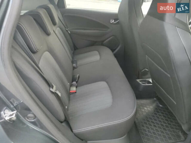 Сірий Рено Зое, об'ємом двигуна 0 л та пробігом 148 тис. км за 9450 $, фото 7 на Automoto.ua