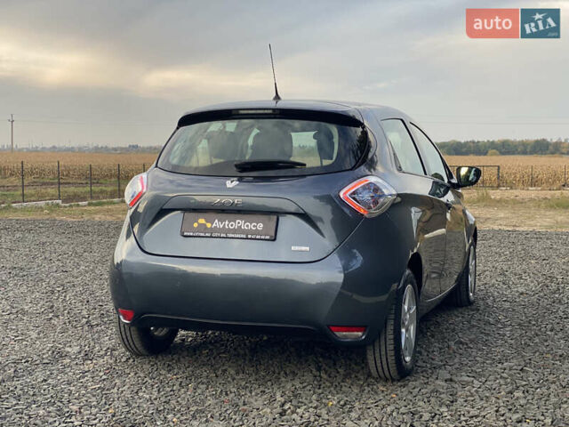 Серый Рено Зое, объемом двигателя 0 л и пробегом 112 тыс. км за 9800 $, фото 81 на Automoto.ua