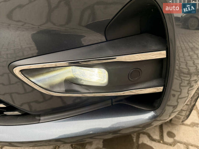 Сірий Рено Зое, об'ємом двигуна 0 л та пробігом 42 тис. км за 12950 $, фото 51 на Automoto.ua