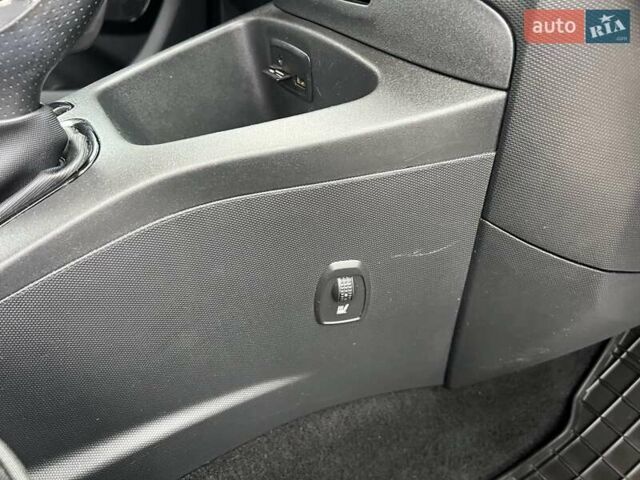 Сірий Рено Зое, об'ємом двигуна 0 л та пробігом 128 тис. км за 9150 $, фото 22 на Automoto.ua