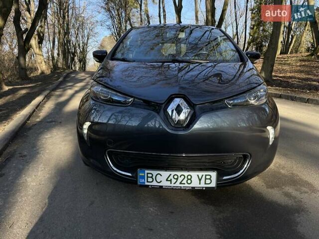 Серый Рено Зое, объемом двигателя 0 л и пробегом 43 тыс. км за 11600 $, фото 9 на Automoto.ua