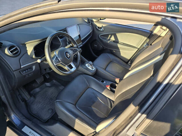 Рено Зое 2019 в Киеве на Automoto.ua Серый Рено Зое, объемом двигателя 0 л и пробегом 109 тыс. км за 12999 $, фото 4 на Automoto.ua