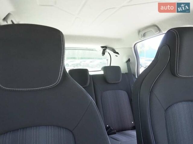 Сірий Рено Зое, об'ємом двигуна 0 л та пробігом 126 тис. км за 10000 $, фото 17 на Automoto.ua