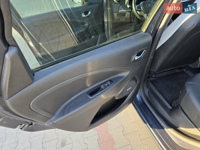 Рено Зое 2019 в Киеве на Automoto.ua Серый Рено Зое, объемом двигателя 0 л и пробегом 109 тыс. км за 12999 $, фото 6 на Automoto.ua