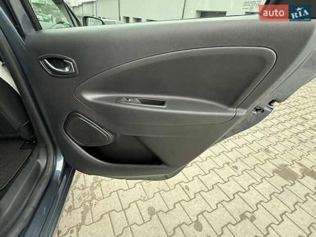 Сірий Рено Зое, об'ємом двигуна 0 л та пробігом 42 тис. км за 12950 $, фото 21 на Automoto.ua