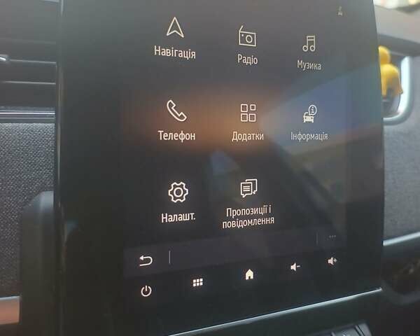 Серый Рено Зое, объемом двигателя 0 л и пробегом 114 тыс. км за 12850 $, фото 25 на Automoto.ua