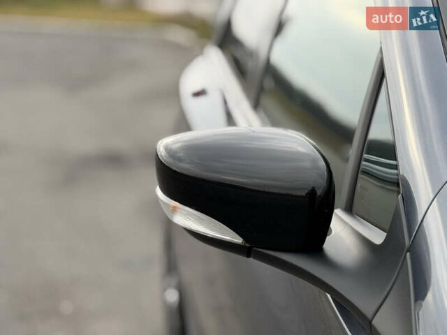 Сірий Рено Зое, об'ємом двигуна 0 л та пробігом 55 тис. км за 11999 $, фото 29 на Automoto.ua