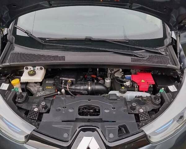 Серый Рено Зое, объемом двигателя 0 л и пробегом 43 тыс. км за 11547 $, фото 47 на Automoto.ua