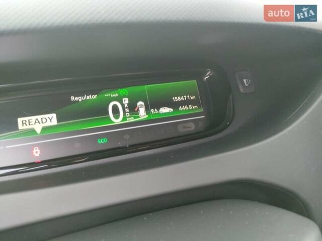 Серый Рено Зое, объемом двигателя 0 л и пробегом 158 тыс. км за 9300 $, фото 17 на Automoto.ua
