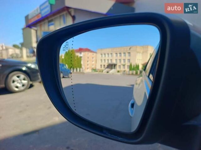 Серый Рено Зое, объемом двигателя 0 л и пробегом 114 тыс. км за 12850 $, фото 14 на Automoto.ua