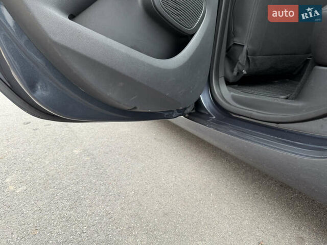 Сірий Рено Зое, об'ємом двигуна 0 л та пробігом 55 тис. км за 11999 $, фото 54 на Automoto.ua