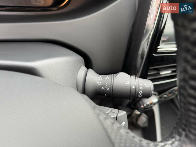 Сірий Рено Зое, об'ємом двигуна 0 л та пробігом 55 тис. км за 11999 $, фото 58 на Automoto.ua