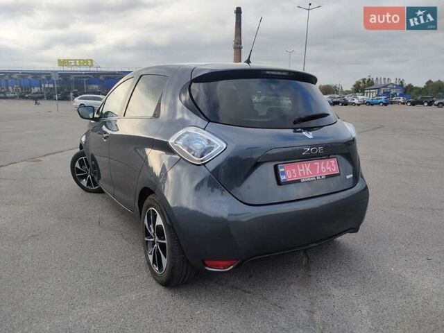 Серый Рено Зое, объемом двигателя 0 л и пробегом 158 тыс. км за 9300 $, фото 1 на Automoto.ua