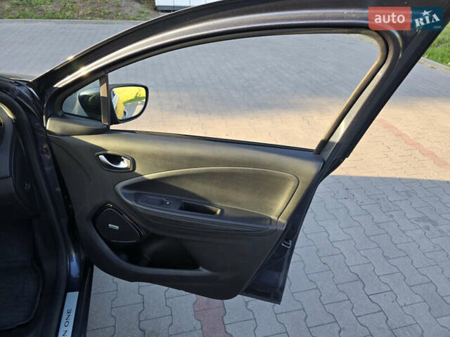 Рено Зое 2019 в Киеве на Automoto.ua Серый Рено Зое, объемом двигателя 0 л и пробегом 109 тыс. км за 12999 $, фото 7 на Automoto.ua