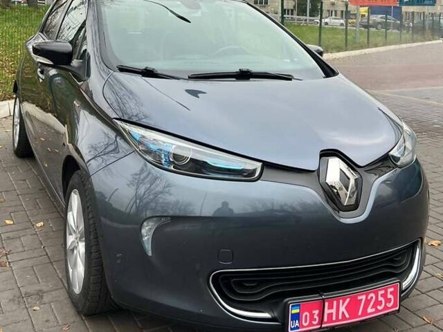 Серый Рено Зое, объемом двигателя 0 л и пробегом 92 тыс. км за 10800 $, фото 4 на Automoto.ua