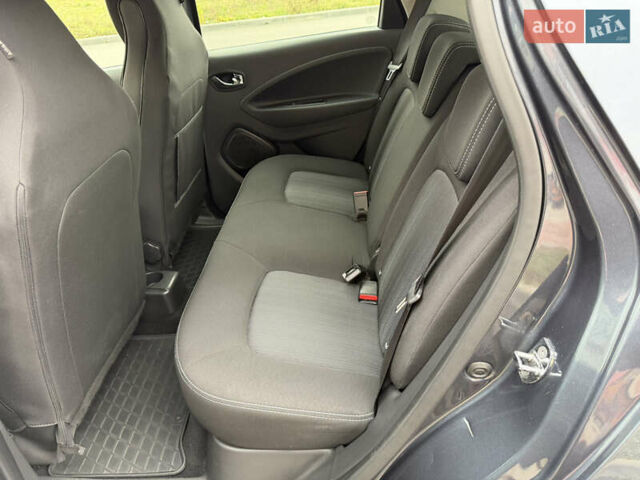 Сірий Рено Зое, об'ємом двигуна 0 л та пробігом 55 тис. км за 11999 $, фото 68 на Automoto.ua