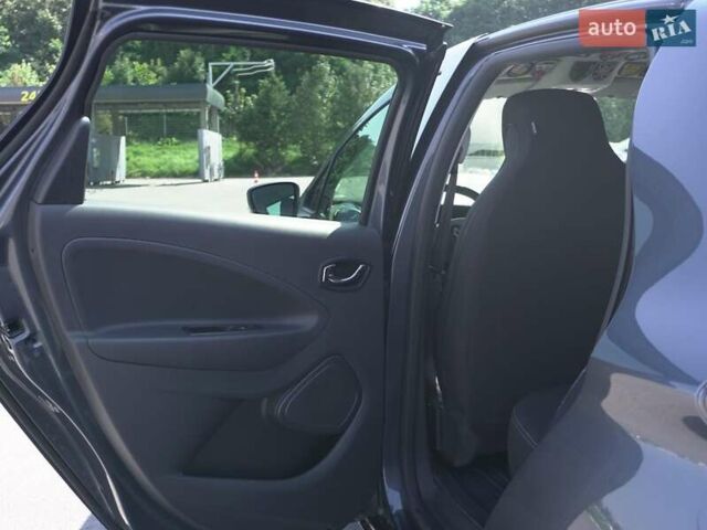 Сірий Рено Зое, об'ємом двигуна 0 л та пробігом 126 тис. км за 10000 $, фото 16 на Automoto.ua