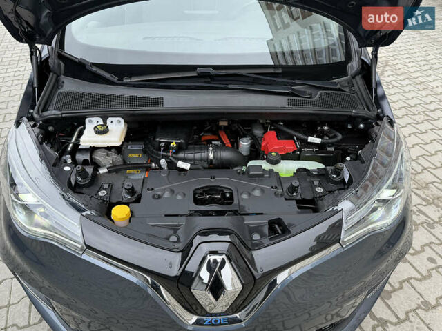 Сірий Рено Зое, об'ємом двигуна 0 л та пробігом 42 тис. км за 12950 $, фото 49 на Automoto.ua