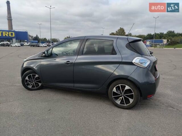 Серый Рено Зое, объемом двигателя 0 л и пробегом 158 тыс. км за 9300 $, фото 9 на Automoto.ua