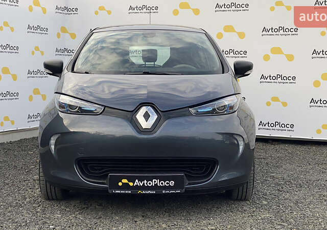 Серый Рено Зое, объемом двигателя 0 л и пробегом 112 тыс. км за 9800 $, фото 90 на Automoto.ua