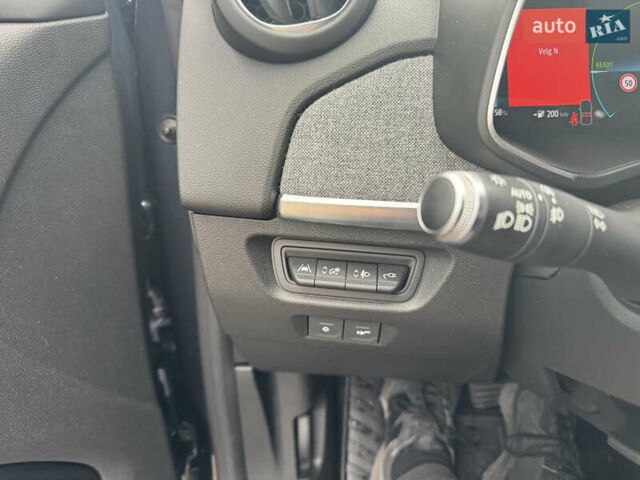 Рено Зое 2019 у Тернополі на Automoto.ua Сірий Рено Зое, об'ємом двигуна 0 л та пробігом 84 тис. км за 12800 $, фото 12 на Automoto.ua