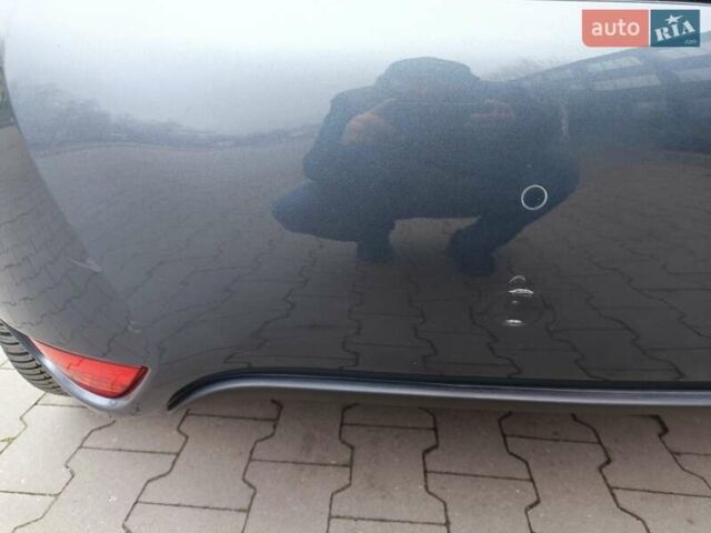 Серый Рено Зое, объемом двигателя 0 л и пробегом 80 тыс. км за 10300 $, фото 12 на Automoto.ua