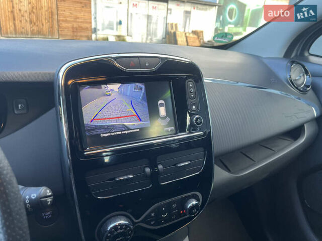 Сірий Рено Зое, об'ємом двигуна 0 л та пробігом 67 тис. км за 10150 $, фото 31 на Automoto.ua