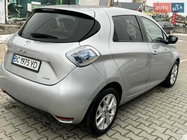 Сірий Рено Зое, об'ємом двигуна 0 л та пробігом 67 тис. км за 10150 $, фото 11 на Automoto.ua