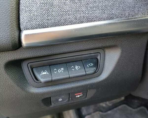 Сірий Рено Зое, об'ємом двигуна 0 л та пробігом 110 тис. км за 12600 $, фото 11 на Automoto.ua