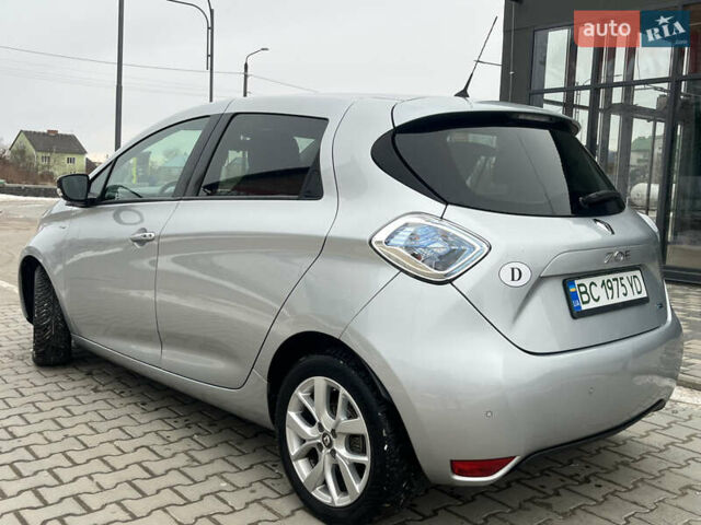 Сірий Рено Зое, об'ємом двигуна 0 л та пробігом 67 тис. км за 10150 $, фото 23 на Automoto.ua