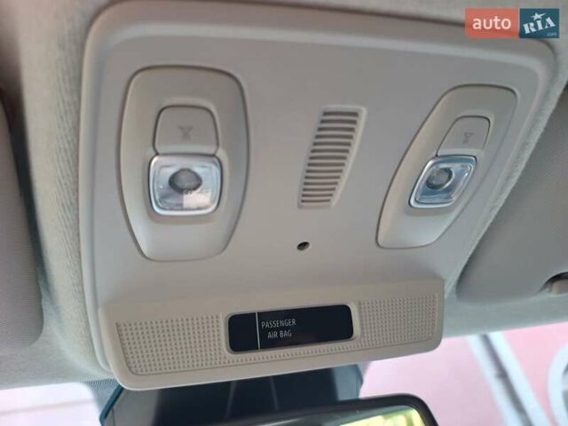 Серый Рено Зое, объемом двигателя 0 л и пробегом 114 тыс. км за 12850 $, фото 15 на Automoto.ua